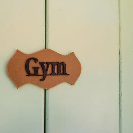 House Wood * أوروبيتش