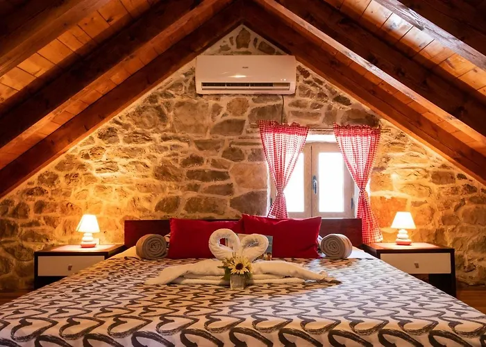 House Wood Nyaraló *