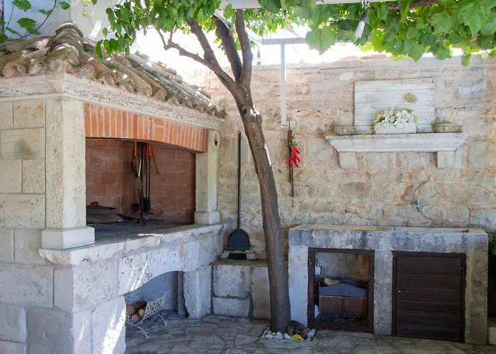 House Wood Nyaraló Orebić