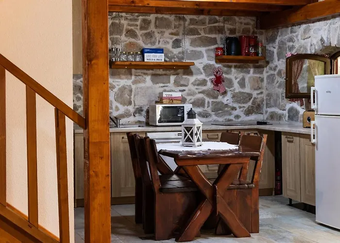 House Wood Nyaraló Orebić