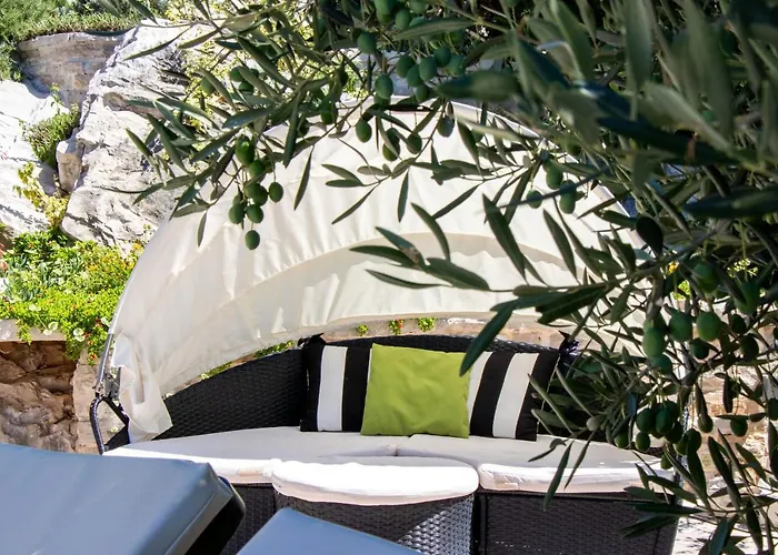 Nyaraló House Wood *